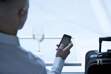 手游《怪物猎人Now》宣布联动《怪物猎人：荒野》